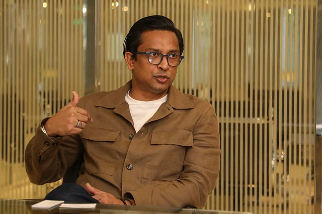 আগামী ১০ বছরে ‘স্বনির্ভর আতিথেয়তা খাত তৈরি হবে বলেই তাঁর ধারণা