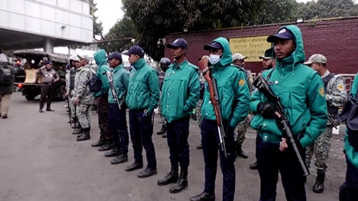 তারেক রহমান ঢাকায় ফিরছেন, বিমানবন্দরে নিরাপত্তা জোরদার
