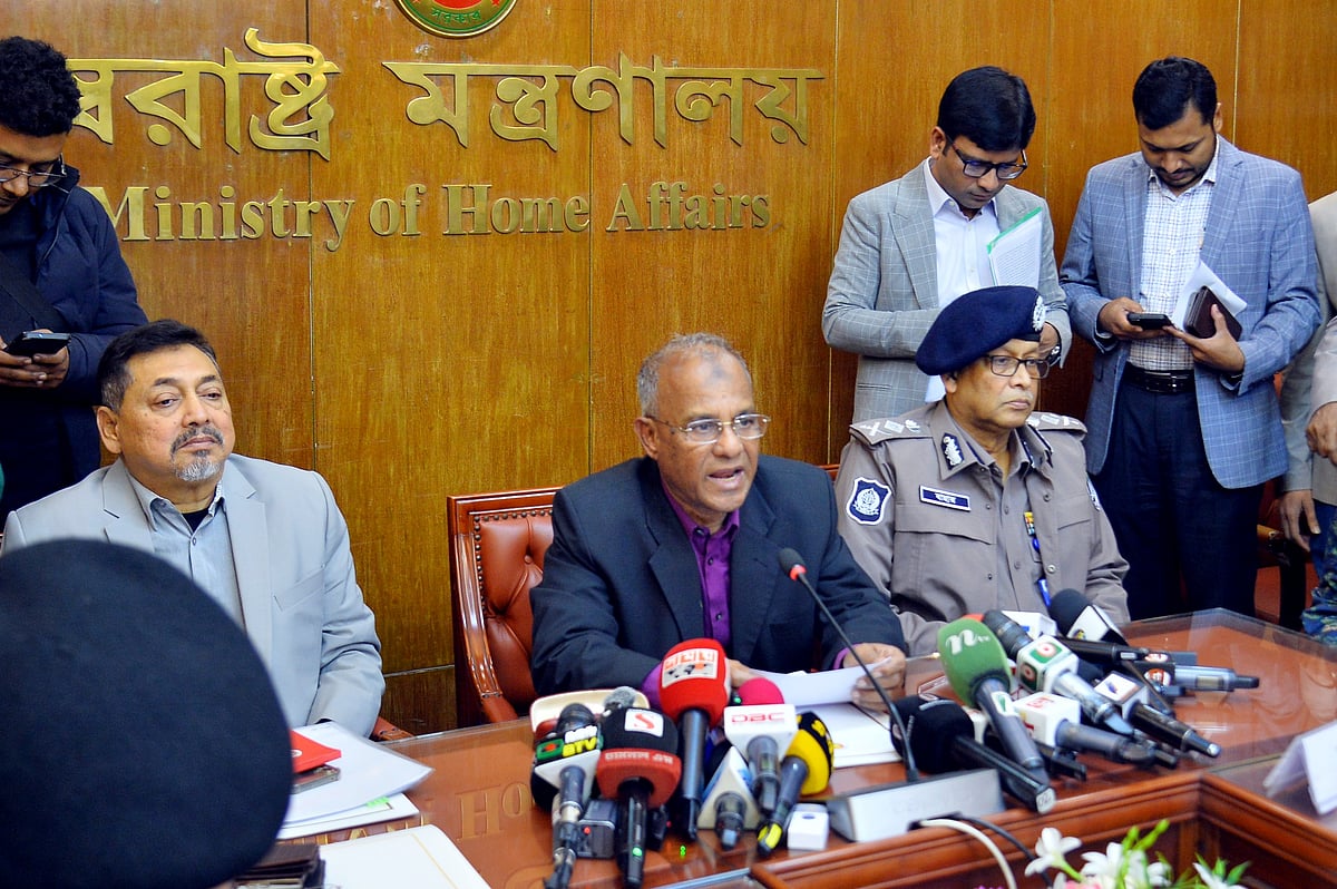 জড়িত সবার নাম প্রকাশ করা হবে, বিচার এ সরকারের মেয়াদেই: স্বরাষ্ট্র উপদেষ্টা