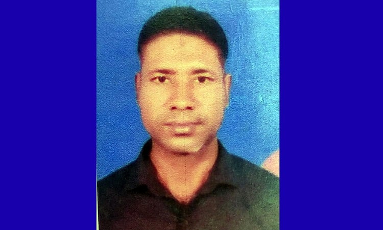 গভীর রাতে বাড়িতে পুলিশ দেখেই দৌড়, পরে বিলে মিলল লাশ