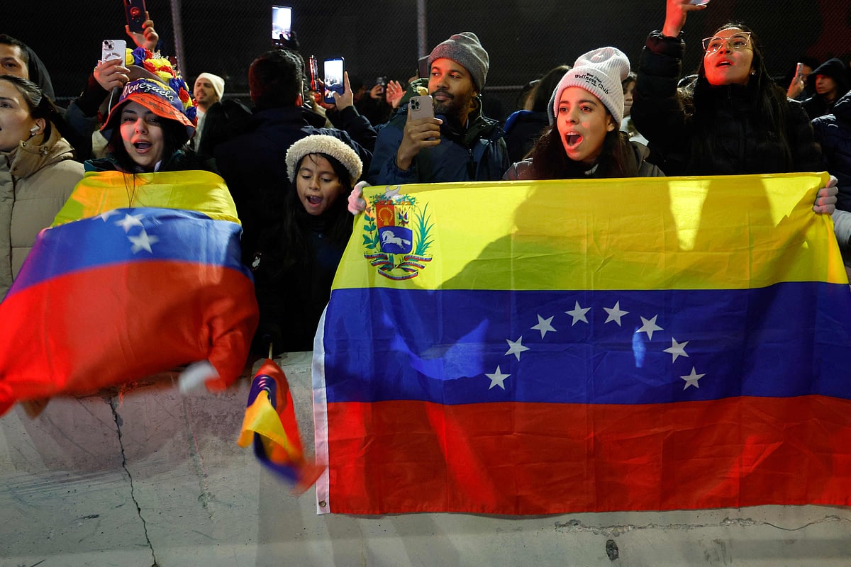 নিকোলা মাদুরোর পতন, বহু শহরের প্রতিক্রিয়া