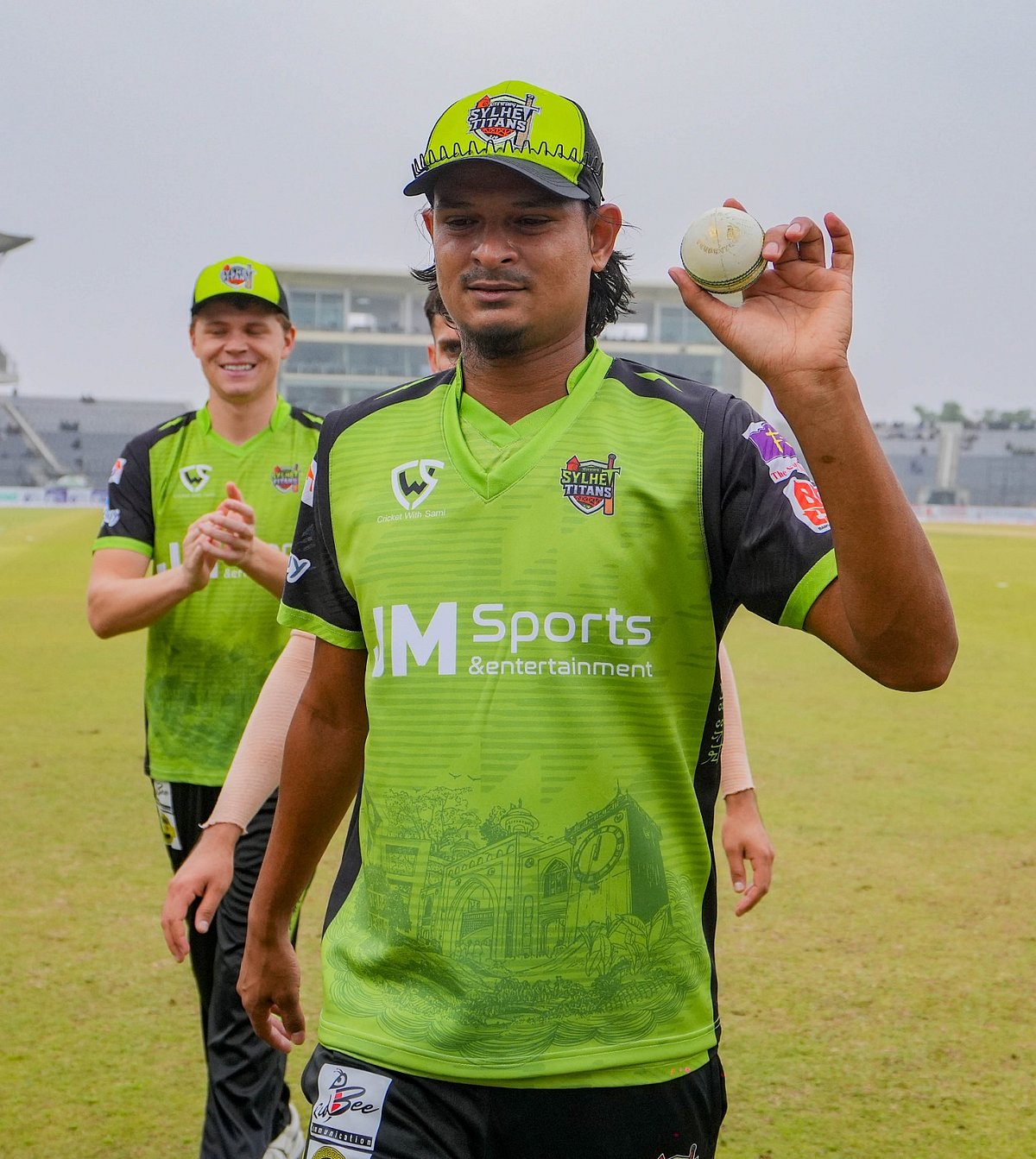 নাসুমের ৭ রানে ৫ উইকেট, বাংলাদেশের রেকর্ড কার