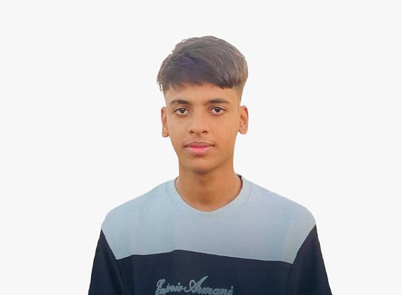 চট্টগ্রামে বিল থেকে স্কুলছাত্রের গলাকাটা লাশ উদ্ধার