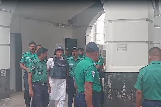 হাসানুল হক ইনুর বিরুদ্ধে মামলায় ‘ক্যামেরা ট্রায়ালে’ একজনের সাক্ষ্য গ্রহণ