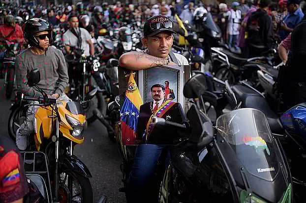 মাদুরোকে তুলে নেওয়ার সময় মার্কিন অভিযানে ৫৭ জন নিহত