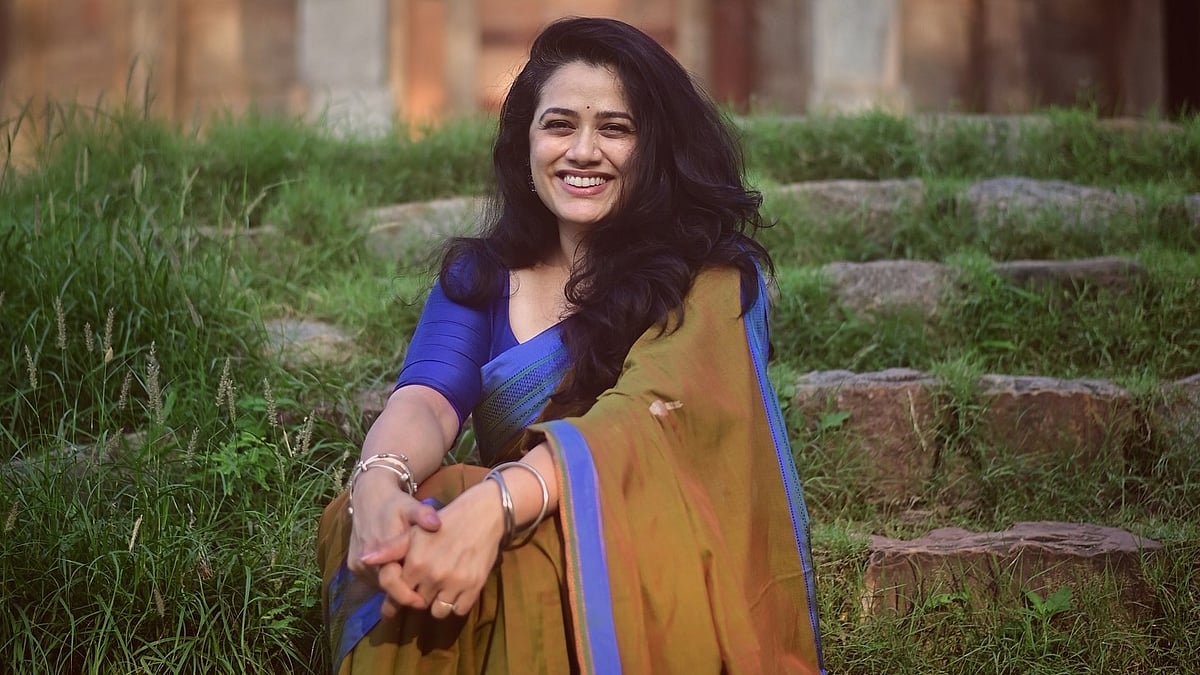 অন্তরঙ্গ দৃশ্যের শুটিংয়ের ‘গোপন কথা’ ফাঁস করলেন নায়িকা