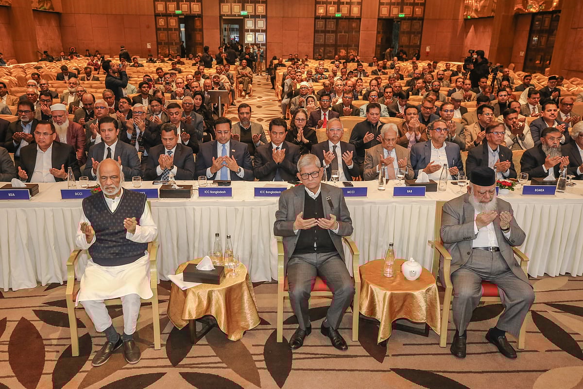 বেসরকারি খাতনির্ভর অর্থনীতি গড়ে তুলতে উদ্যোগ নেন তিনি 