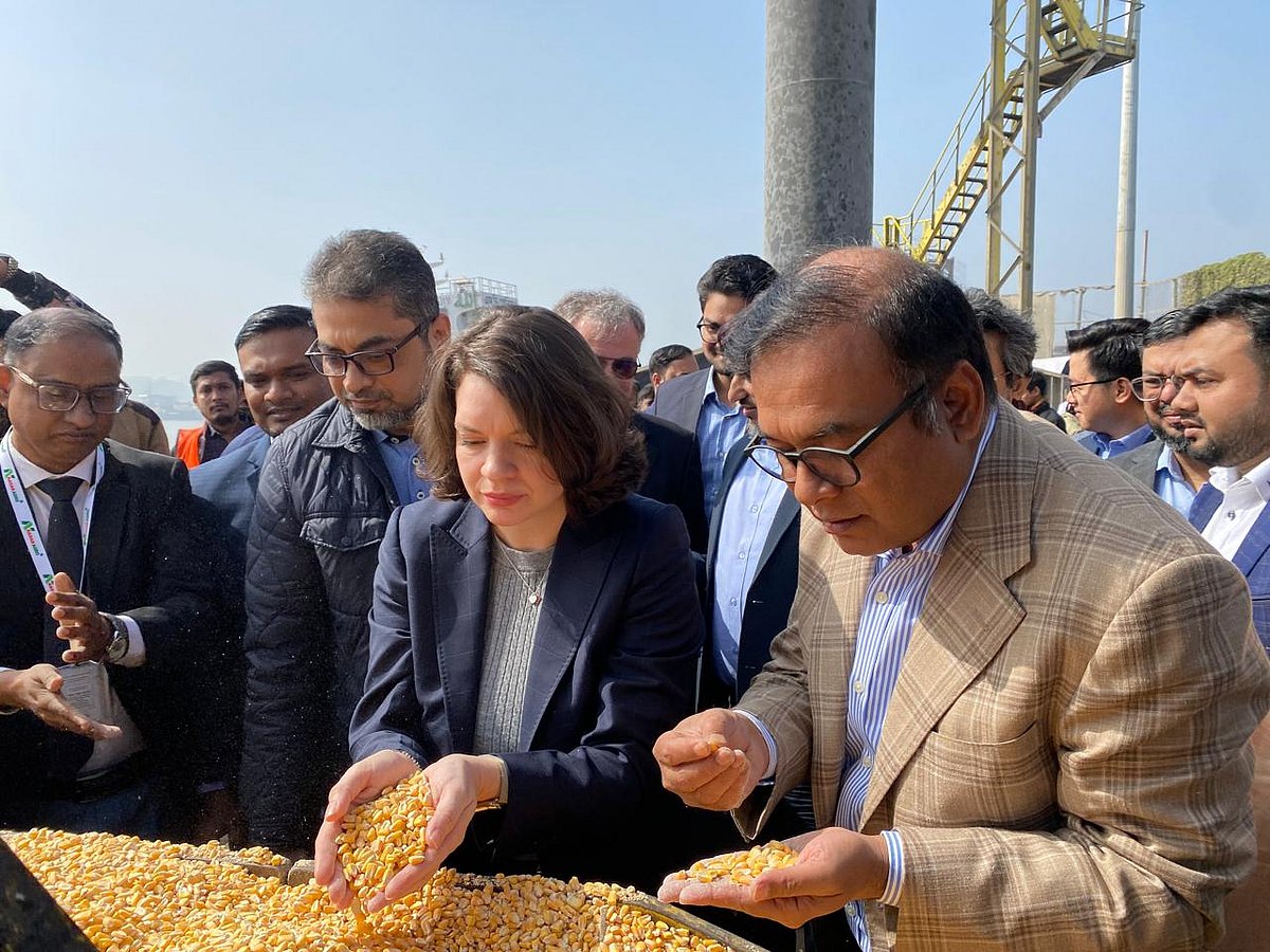 সাড়ে সাত বছর পর চট্টগ্রাম 
বন্দরে এল যুক্তরাষ্ট্রের ভুট্টা