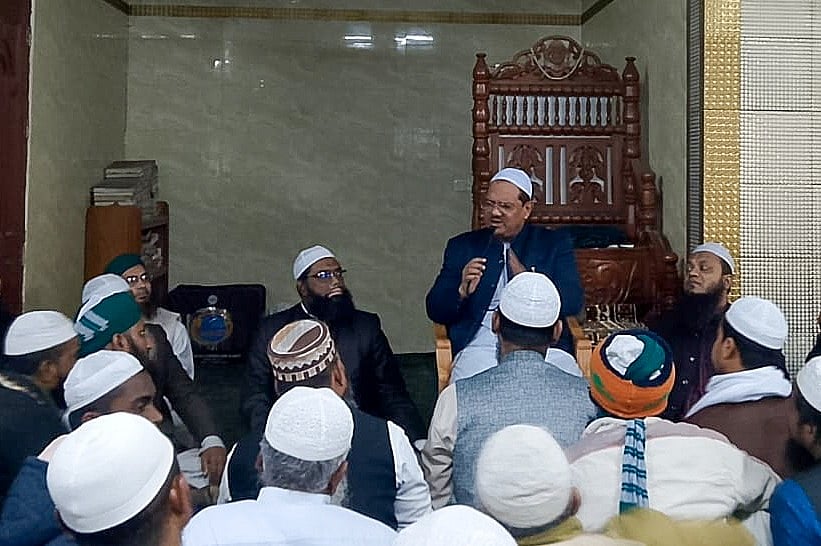 দেশের ভেতরে একটি দুষ্টচক্র সক্রিয় হয়ে উঠছে: চরমোনাই পীর