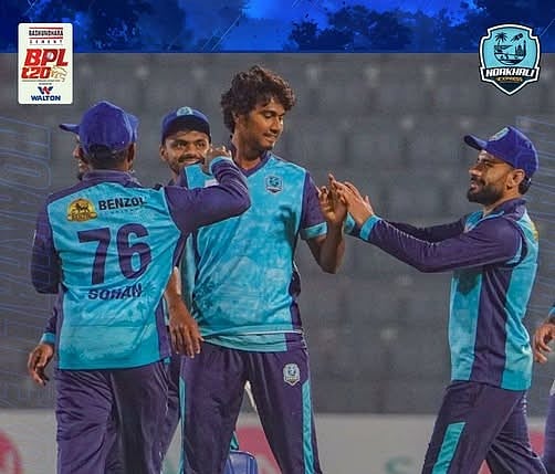 বিপিএল: আউট হলেন খুশদিল, ৫ বলে রংপুরের প্রয়োজন ১৫ রান