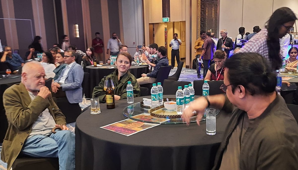 বেলা তারের সঙ্গে দুই বেলা