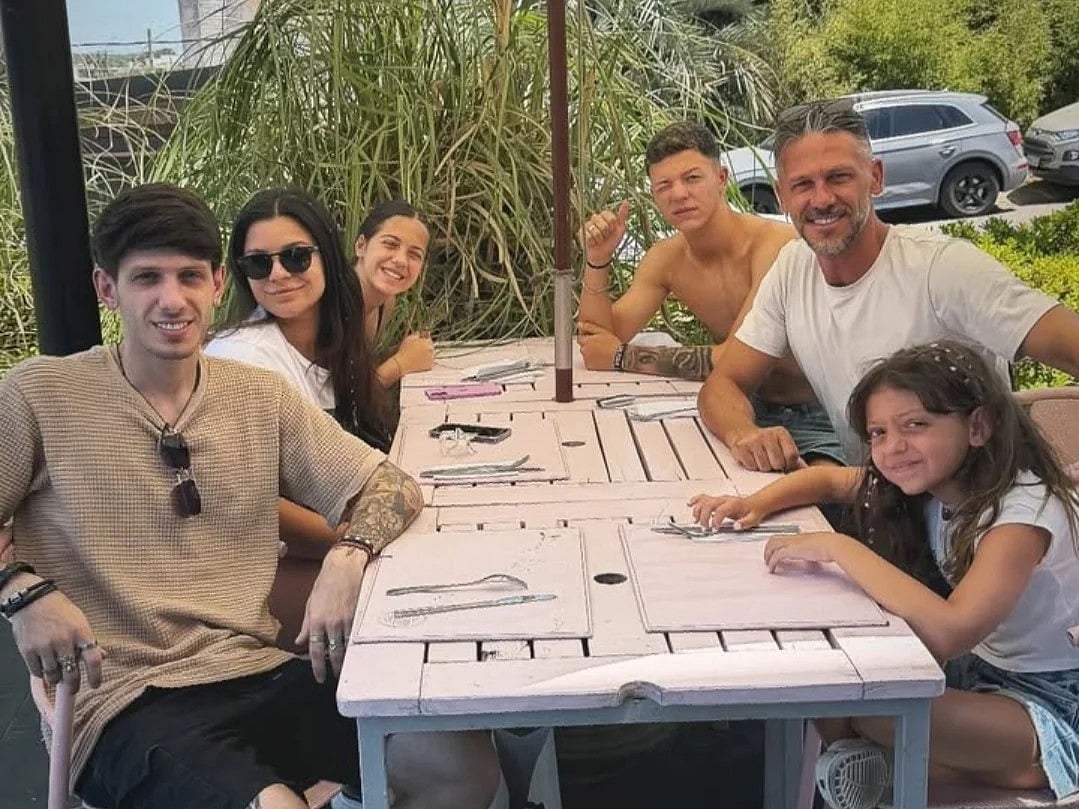 পরিবারসহ সমুদ্রে ডুবতে ডুবতে বেঁচে গেলেন বিশ্বকাপ ফাইনালে খেলা আর্জেন্টাইন ফুটবলার