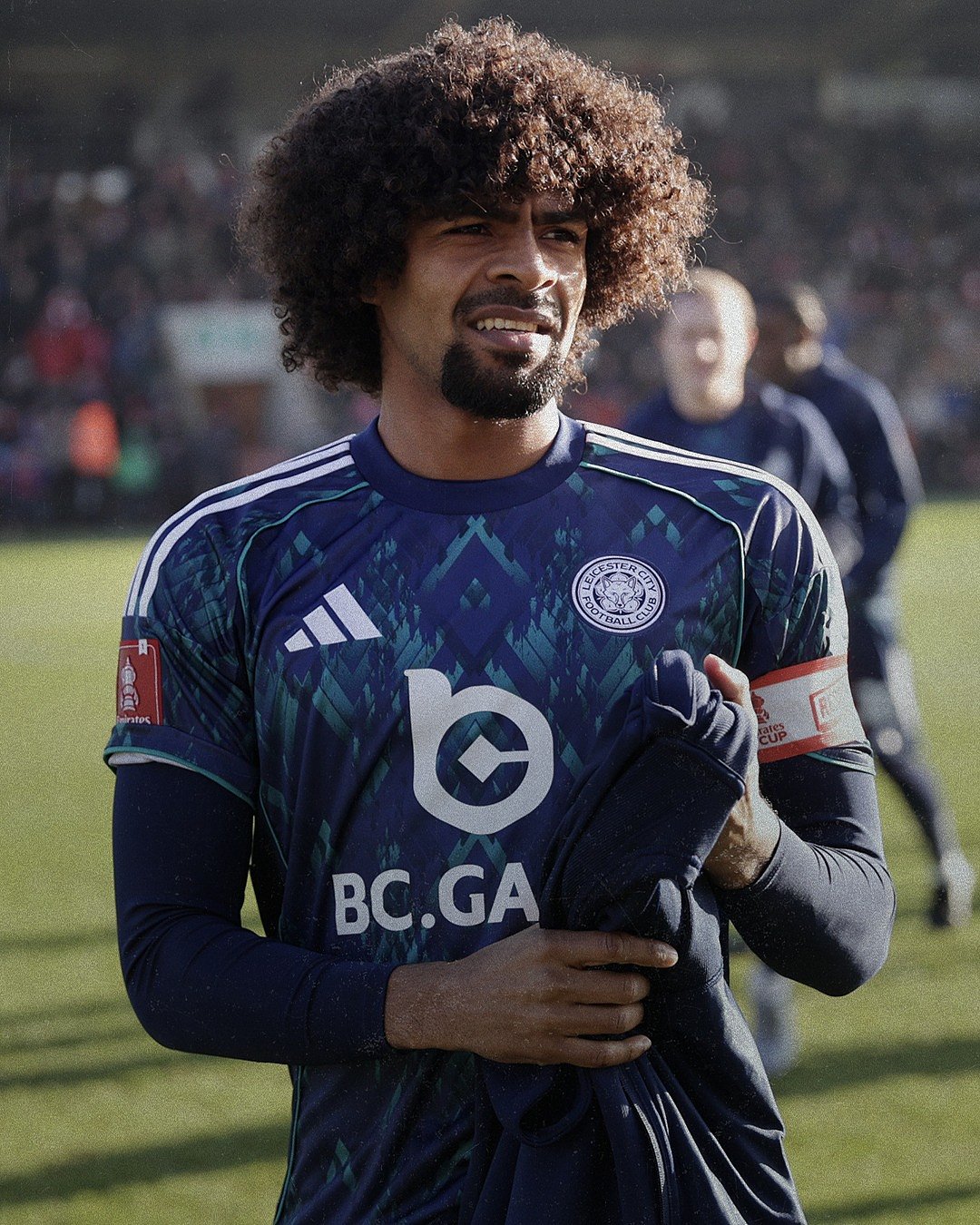 হামজারা চতুর্থ রাউন্ডে, চ্যাম্পিয়ন প্যালেসকে বিদায় করে পুঁচকে ম্যাকলসফিল্ডের ইতিহাস