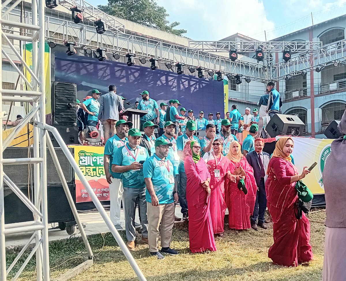 স্মৃতিচারণা-আড্ডায় মাতলেন কুলাউড়া সরকারি কলেজের প্রাক্তন শিক্ষার্থীরা