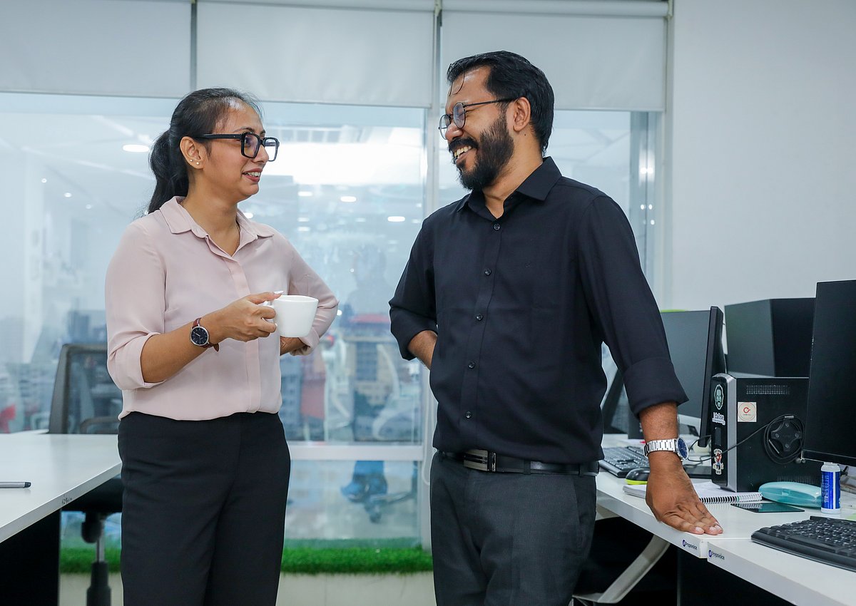 ‘পছন্দের মানুষ’ হয়ে ওঠার ৮ উপায়