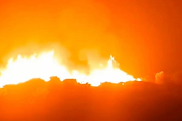 মাতারবাড়ী তাপবিদ্যুৎকেন্দ্রের স্ক্র্যাপ ইয়ার্ডের আগুন দুই ঘণ্টা পর নিয়ন্ত্রণে