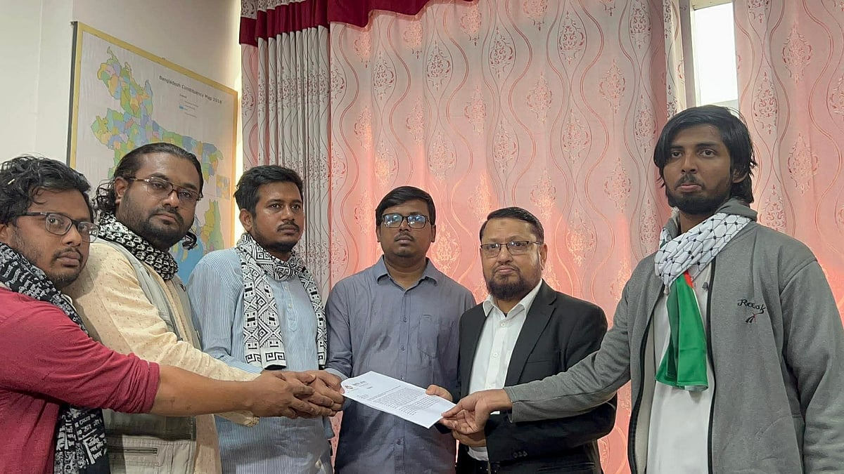 জাপা, ১৪ দল ও এনডিএফের প্রার্থীদের মনোনয়ন বাতিল চেয়ে ইসিতে জুলাই ঐক্যের স্মারকলিপি