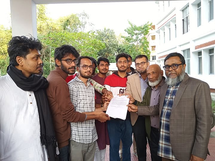ছাত্রদল–সমর্থিত ভিপি প্রার্থীসহ চারজনের স্মারকলিপি থেকে নাম প্রত্যাহারের আবেদন