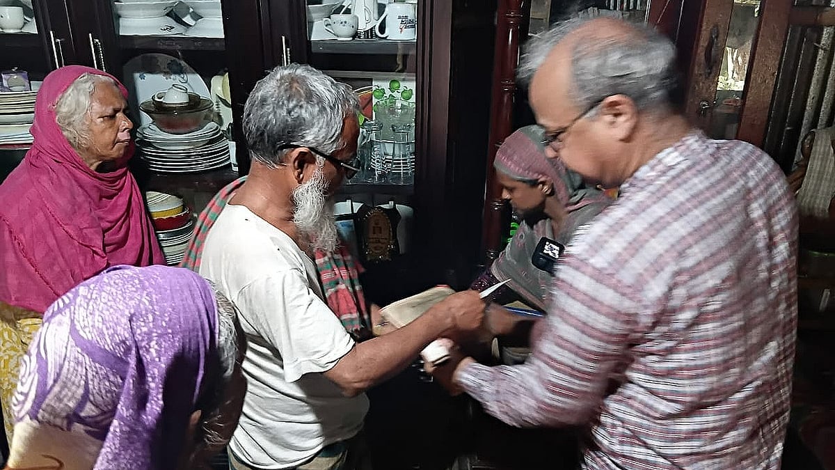 ‘এই যে দুনিয়া কিসেরও লাগিয়া’ কার গান? যে প্রামাণ্যচিত্র প্রশ্ন তুলছে