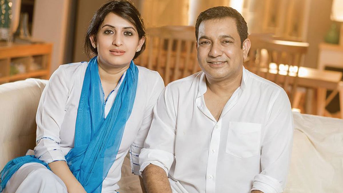 বিপাশা ও তৌকির আহমেদ। ছবি: ফেসবুক থেকে