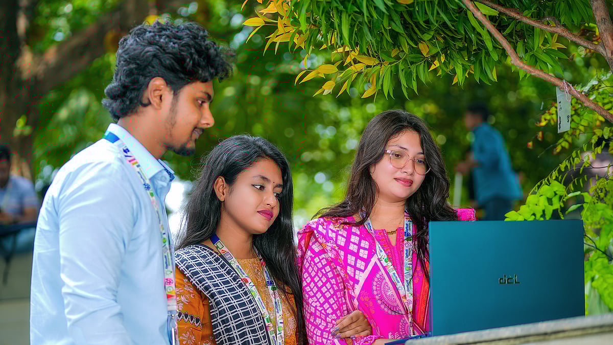 ছবি: ড্যাফোডিলের সৌজন্যে