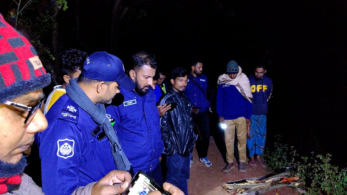 নোয়াখালীতে ৬ মামলার আসামিকে পিটিয়ে হত্যা