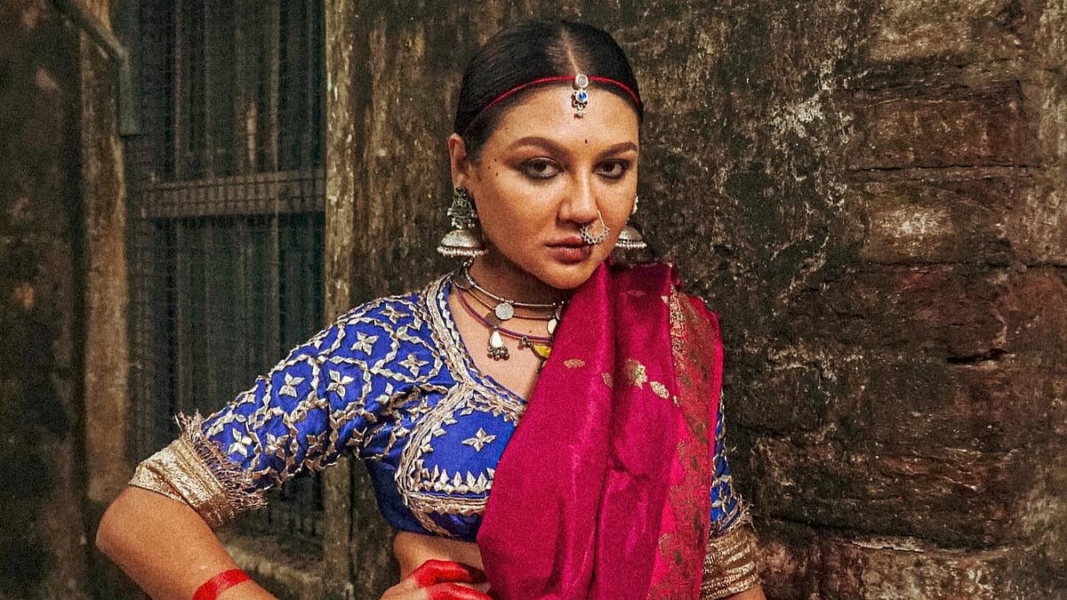 জয়ার নতুন ছবিগুলো সাড়া ফেলেছে নেট দুনিয়ায়