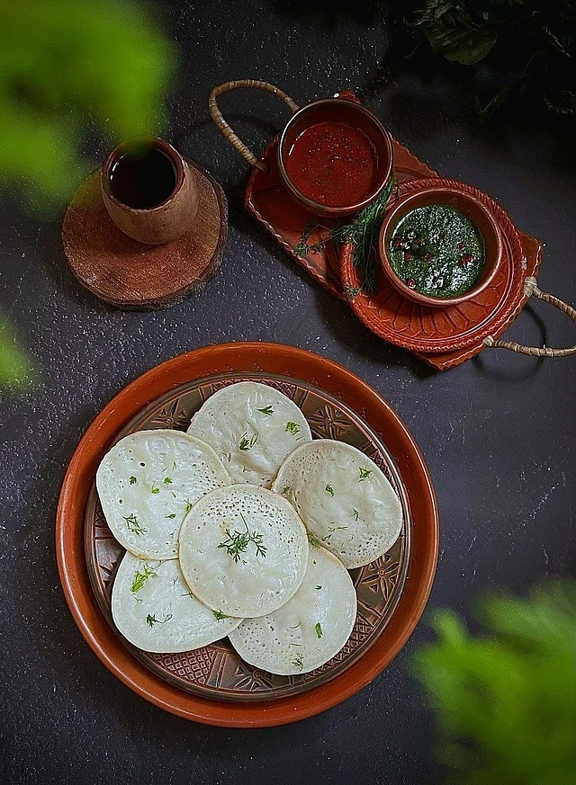 অনেকেই মনে করেন, চিনি ছাড়া পিঠা মানেই স্বাদহীন একটি ব্যাপার। বাস্তবে বিষয়টি ঠিক তা নয়