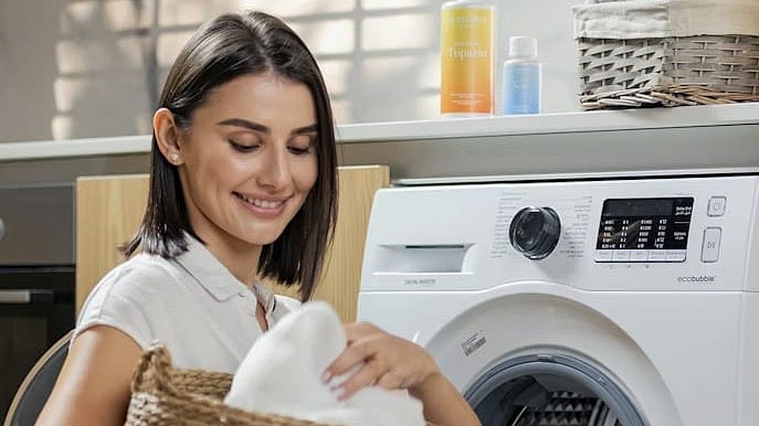 যেসব পোশাক ভুলেও ওয়াশিং মেশিনে দেবেন না