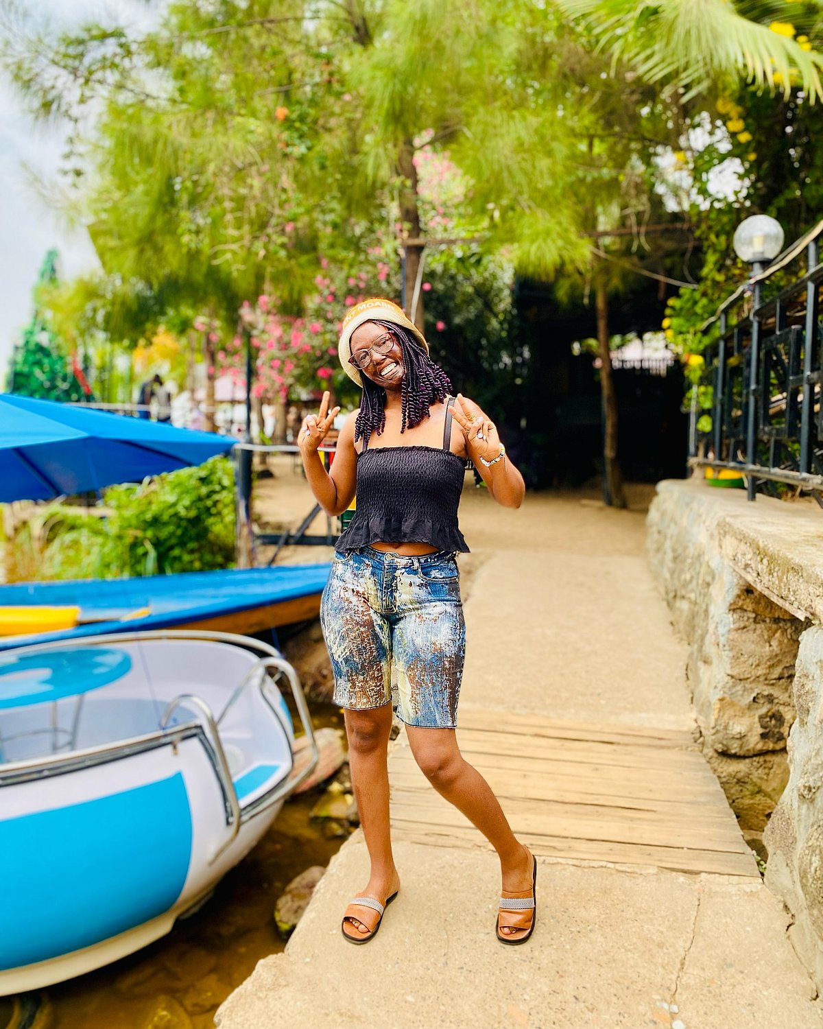 দুর্ঘটনার পরও হার মানেননি, আকিনগেনিয়ের গল্প আশা জাগায়