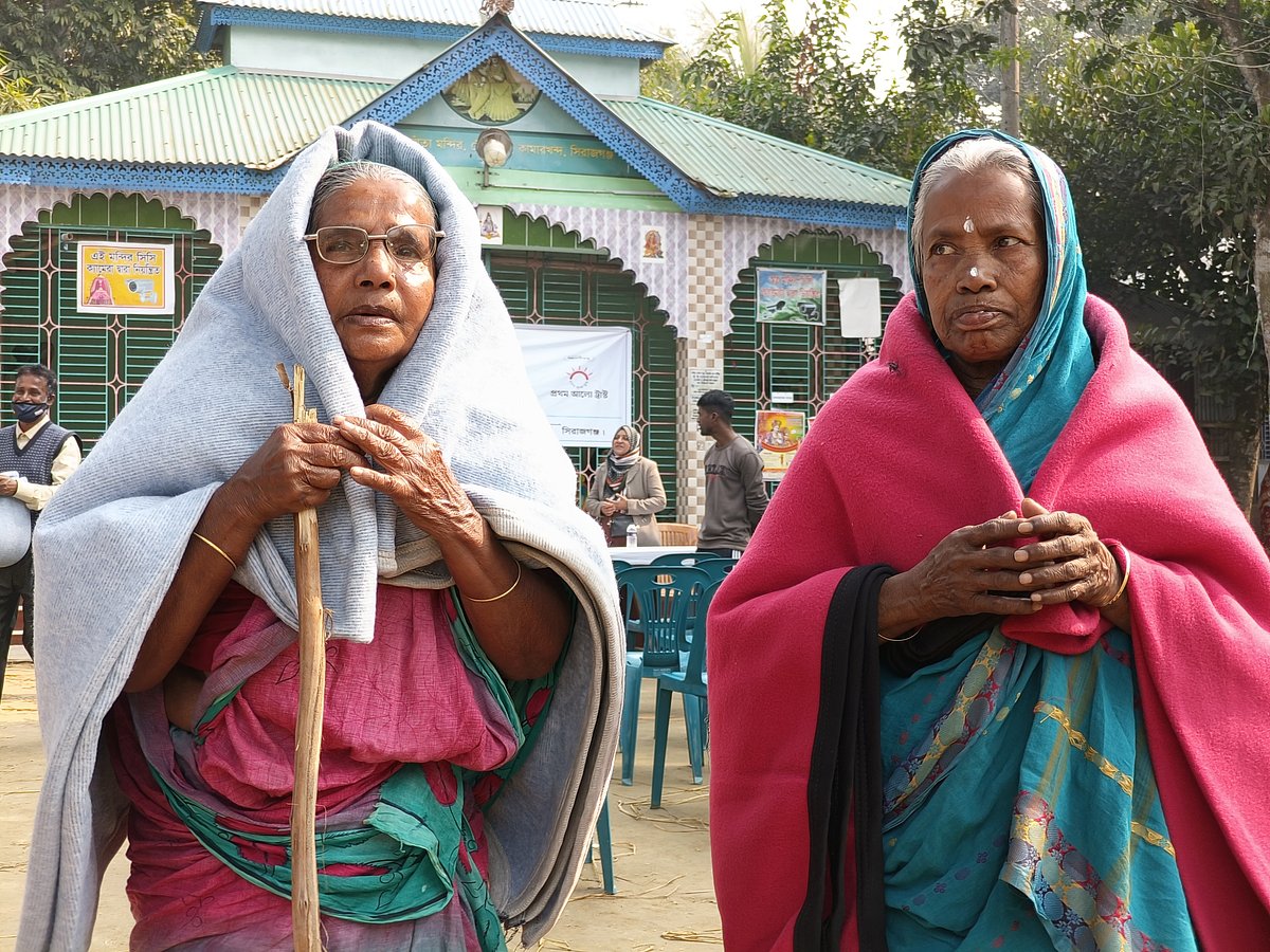 ‘তোমাগোর কম্বলে আমার জাড়ের কষ্ট দূর ওইবো’
