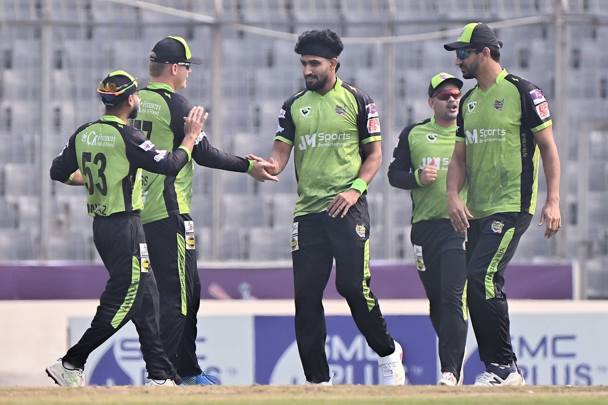 বিপিএল: মিরপুরে আলিস ম্যাজিক, ৪ উইকেট হারিয়ে চাপে সিলেট