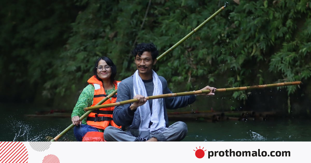দেবতাখুমে পর্যটকের ভিড় দেবতাখুমে পর্যটকের ভিড়