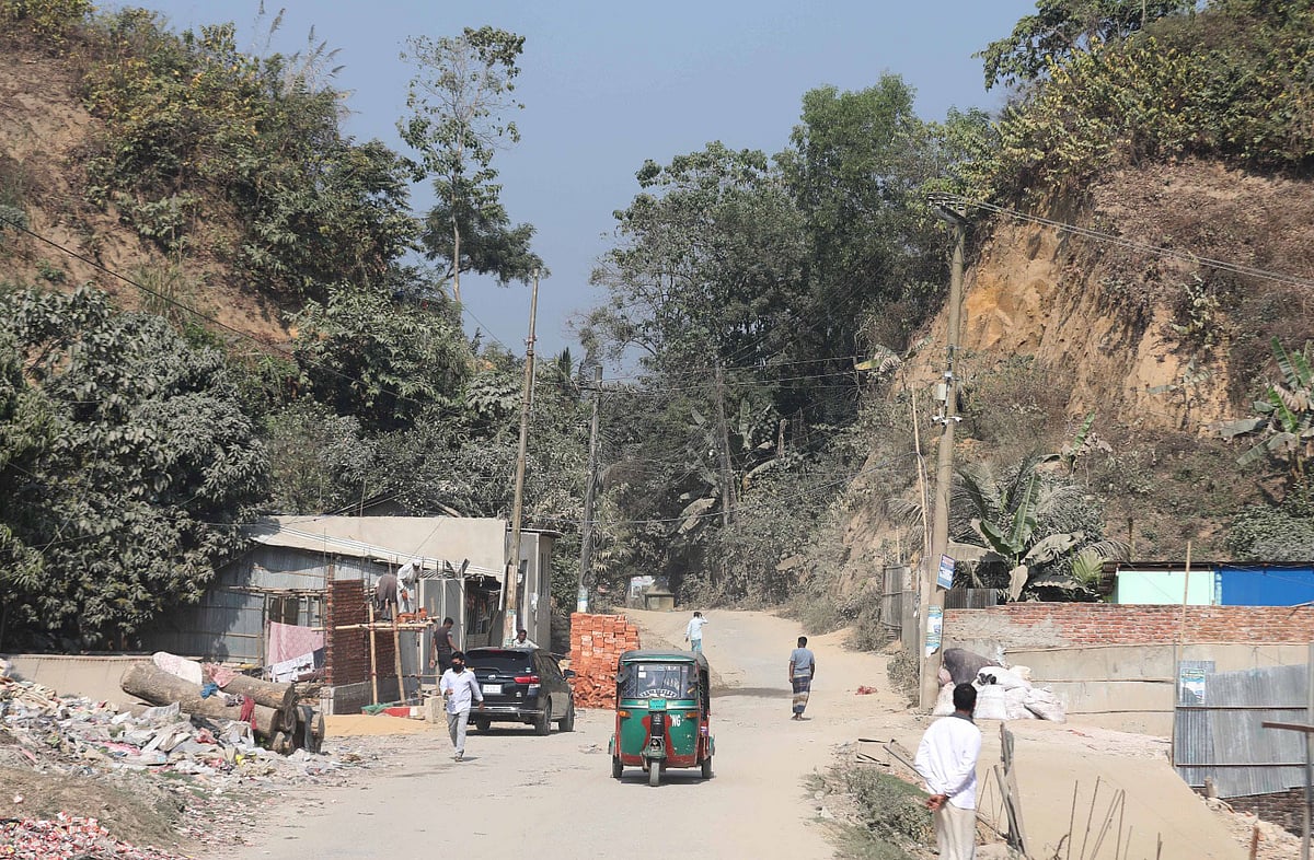 জঙ্গল সলিমপুরে হামলার পেছনে সন্ত্রাসীদের দুটি পক্ষের দ্বন্দ্ব