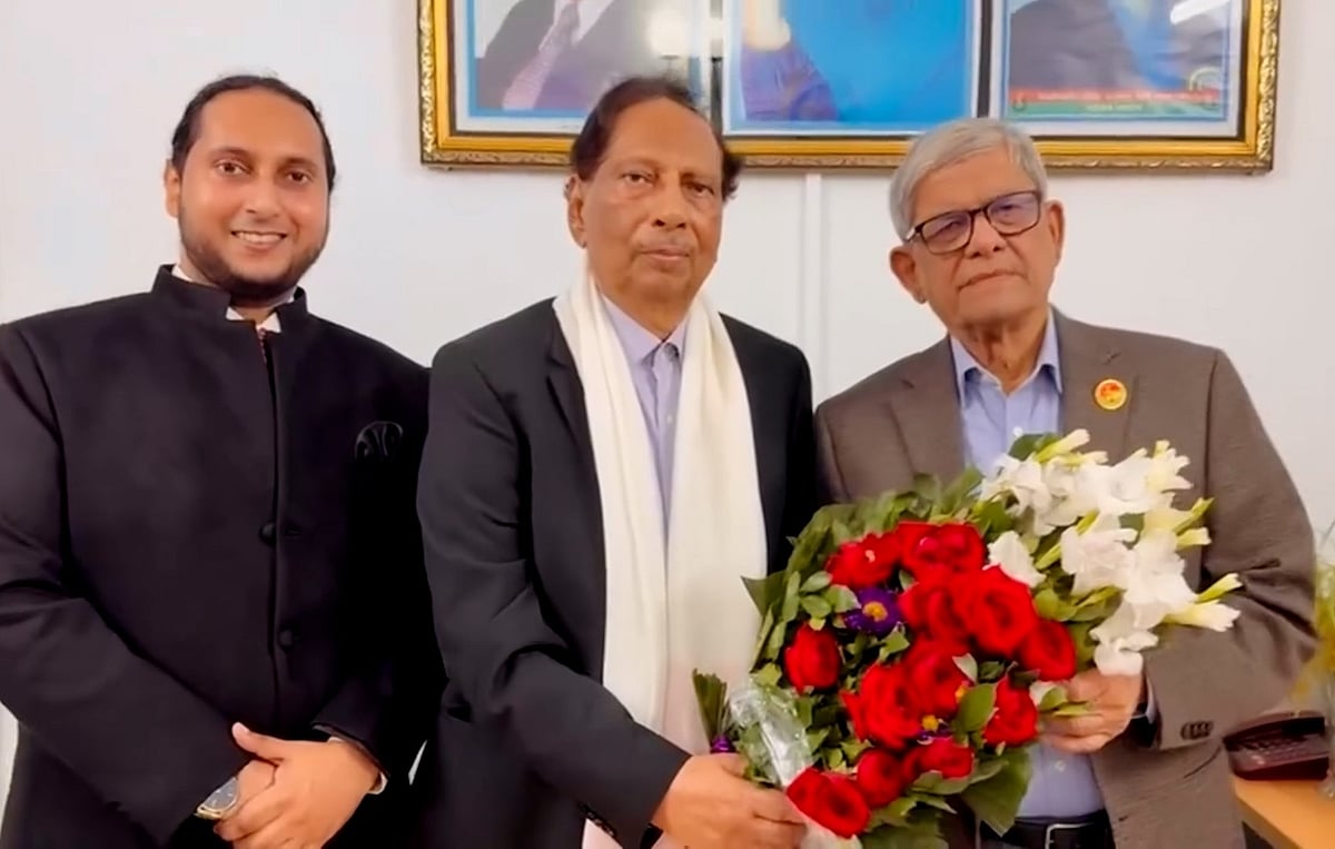 দলবদল করে এবার বিএনপিতে আওয়ামী লীগের সাবেক মন্ত্রী আবু সাইয়িদ