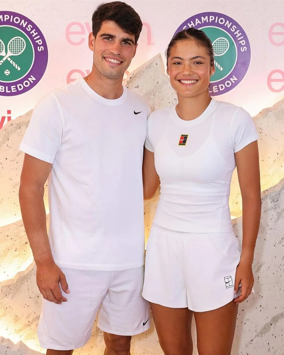 এ সময়ের দুই টেনিস তারকা কার্লোস আলকারাজ ও এমা রাদুকানু