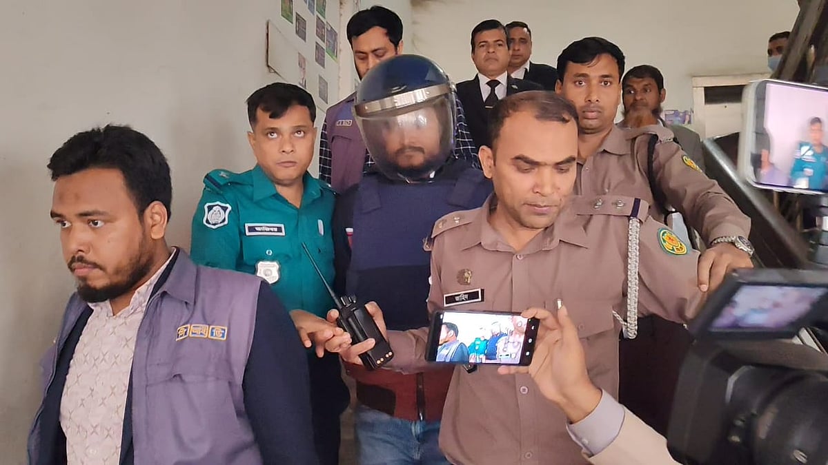 ওসমান হাদি হত্যা মামলায় কেরানীগঞ্জ থেকে গ্রেপ্তার রুবেল রিমান্ডে