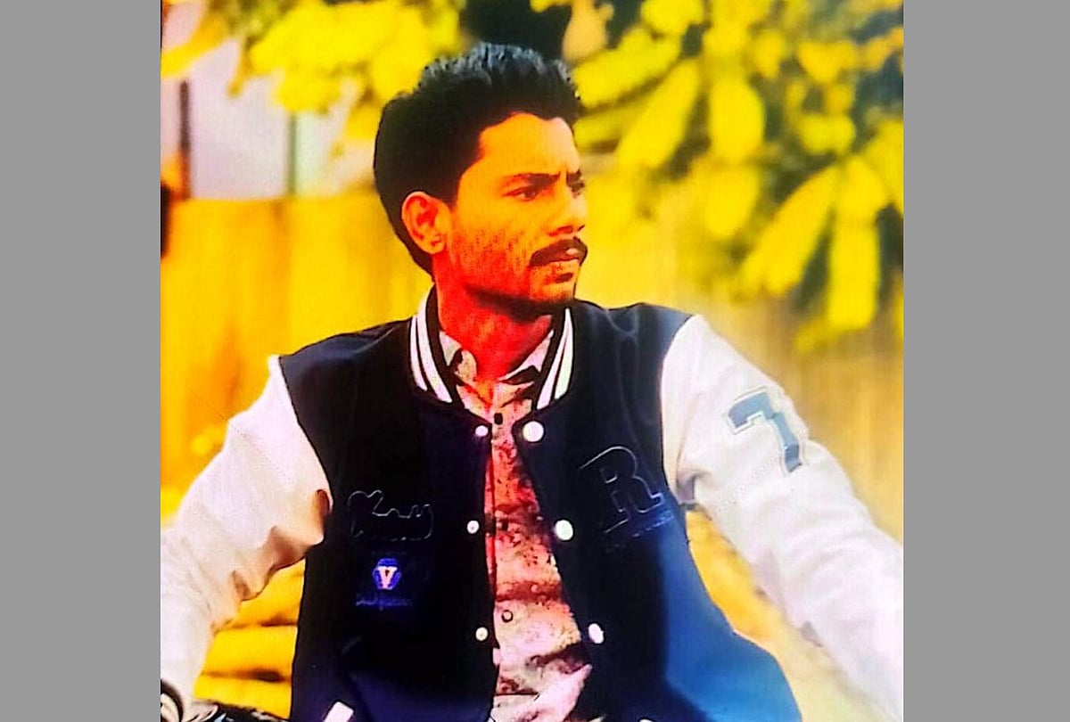 তল্লাশিচৌকিতে পুলিশ সদস্যকে কুপিয়ে আহত, স্বেচ্ছাসেবক দল নেতার ছেলের বিরুদ্ধে অভিযোগ