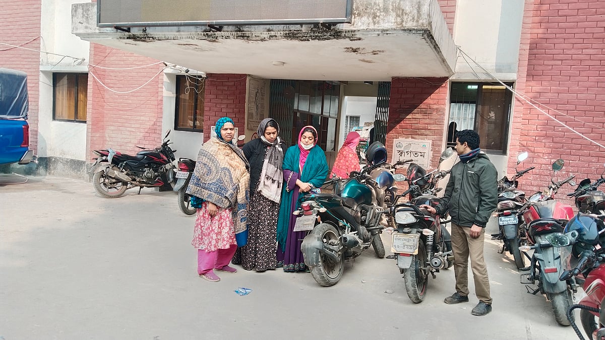 রংপুরে পুলিশ হেফাজতে আসামির মৃত্যুর অভিযোগ, প্রতিবাদে মধ্যরাতে সড়ক অবরোধ