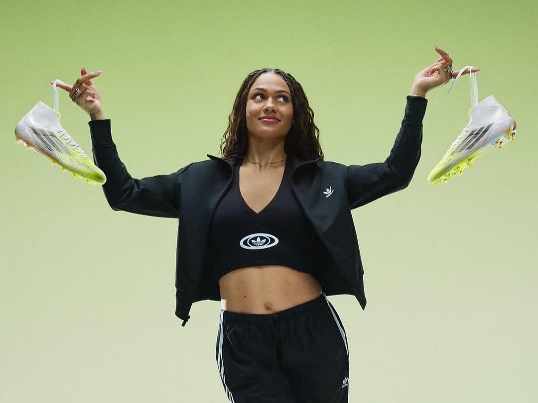 বিশ্বের সবচেয়ে বেশি বেতন পাওয়া নারী ফুটবলার কে