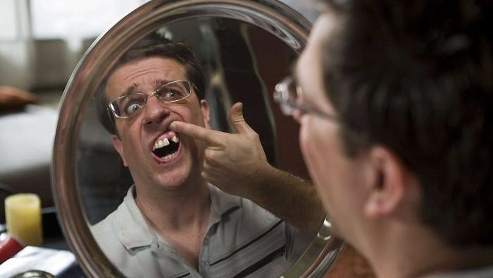 দাঁত আসল নাকি নকল, অভিনেতার জন্মদিনে জেনে নিন সত্যি ঘটনা