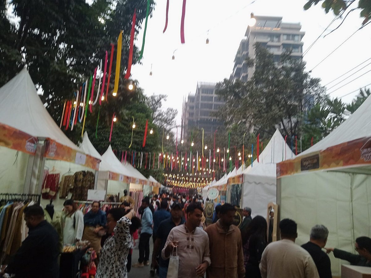 প্রতিবেশীদের মধ্যে সম্পর্ক জোরদারে গুলশানে আনন্দ মেলা