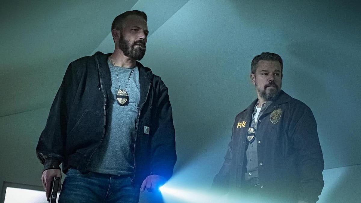 গোপন কক্ষে ২ কোটি ৪০ লাখ ডলার দেখে চমকে গেল পুলিশ