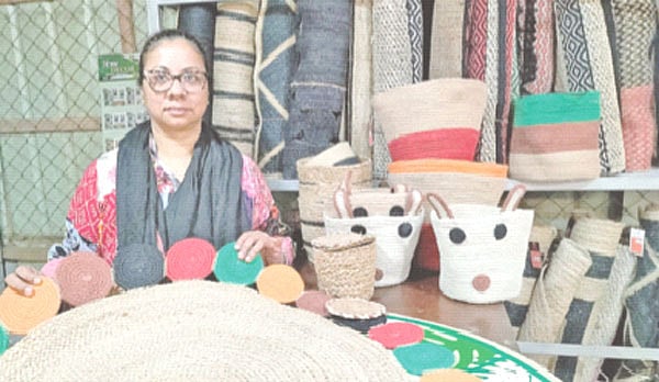 ১০ হাজার টাকায় শুরু, এখন মাসে আয় ২০ লাখ টাকা