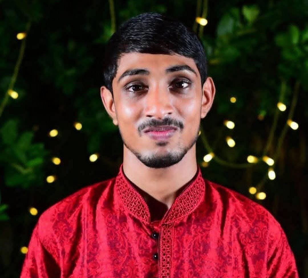 হাটহাজারীতে সড়ক পার হতে গিয়ে মাইক্রোবাসের চাপায় তরুণ নিহত