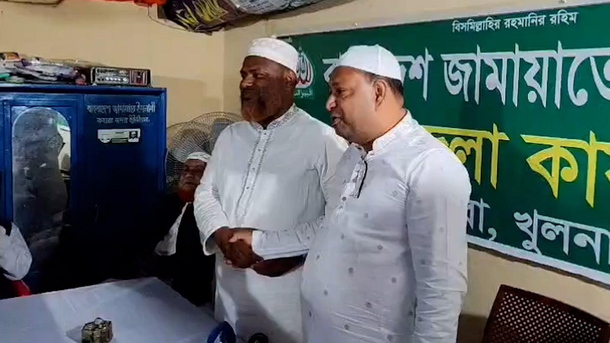 প্রতিদ্বন্দ্বী হয়েও একই মঞ্চে বিএনপি-জামায়াত প্রার্থী