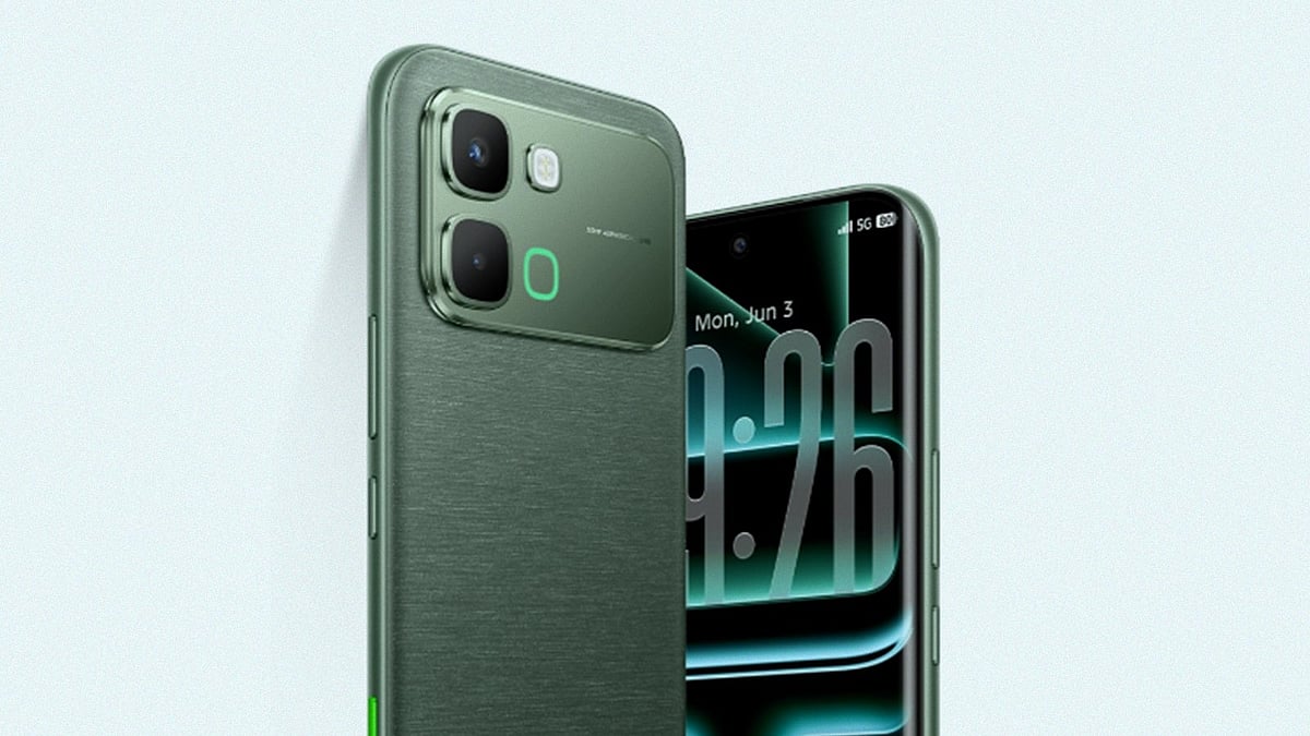 বাঁকানো পর্দার এই স্মার্টফোনে এআই ক্যামেরা রয়েছে