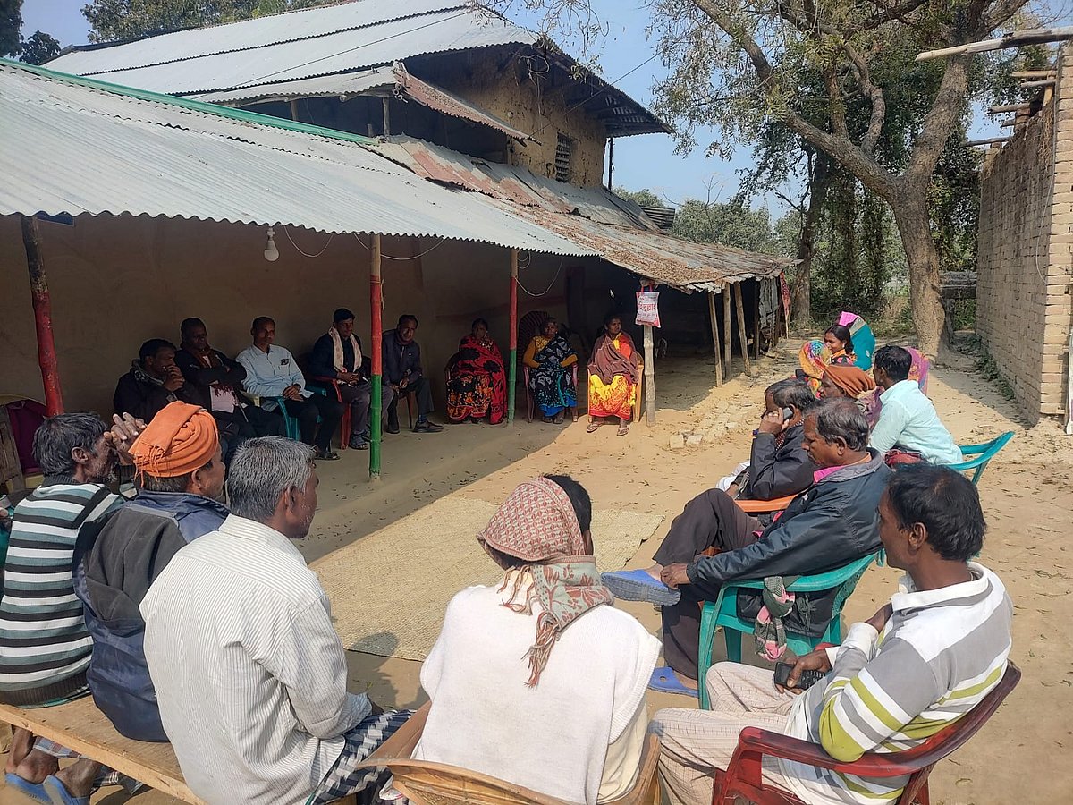 ‘শুন্যাছি রাজার ভোট, এখুনো কেহু আসেনি হামাদের কাছে’