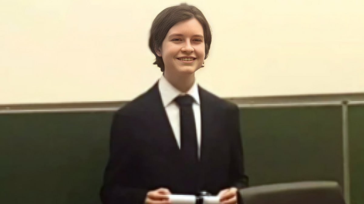 ১৫ বছর বয়সেই কোয়ান্টাম পদার্থবিজ্ঞানে পিএইচডি ডিগ্রি অর্জন