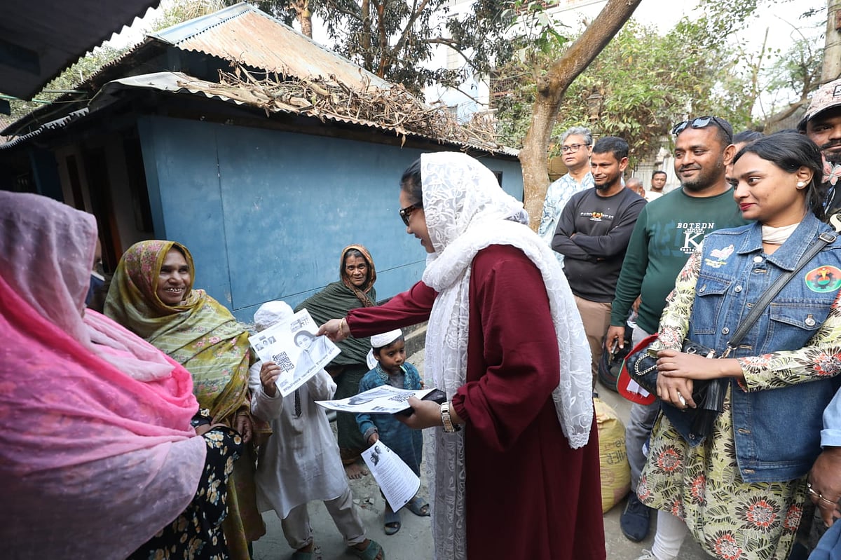 আমি খালেদা জিয়ার পক্ষ থেকে এসেছি, আপনারা আমাকে ধানের শীষে ভোট দেবেন: সানজিদা ইসলাম